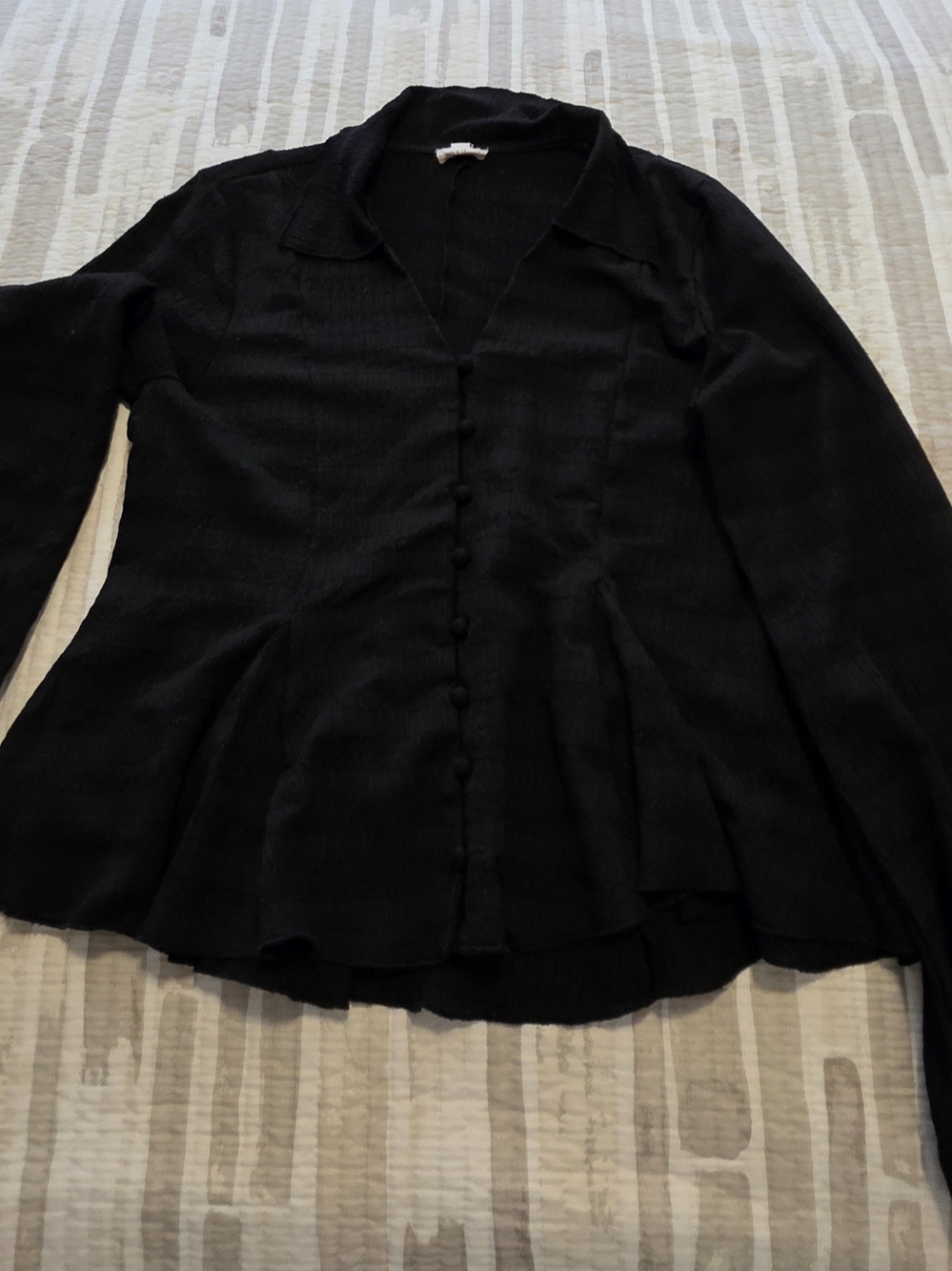 Hem & Thread Black Button-Front Peplum Blouse